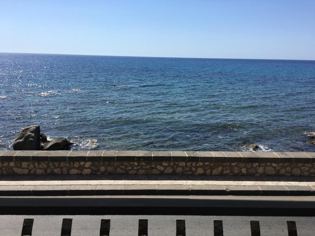 TaormiNaxos Giardini Naxos Exterior foto